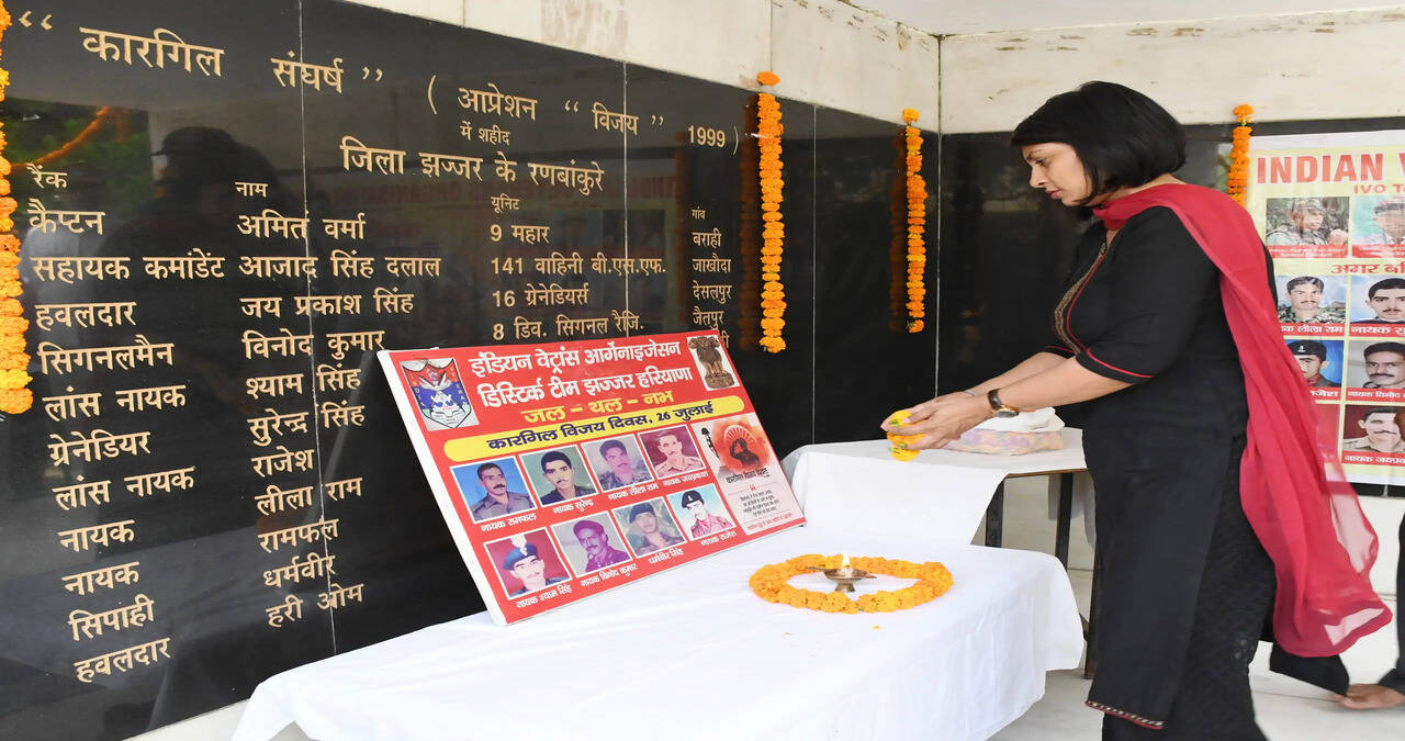 &nbsp;विपरीत परिस्थितियों में राष्ट्र सर्वोपरि का संदेश दे गया कारगिल युद्ध : डीसी