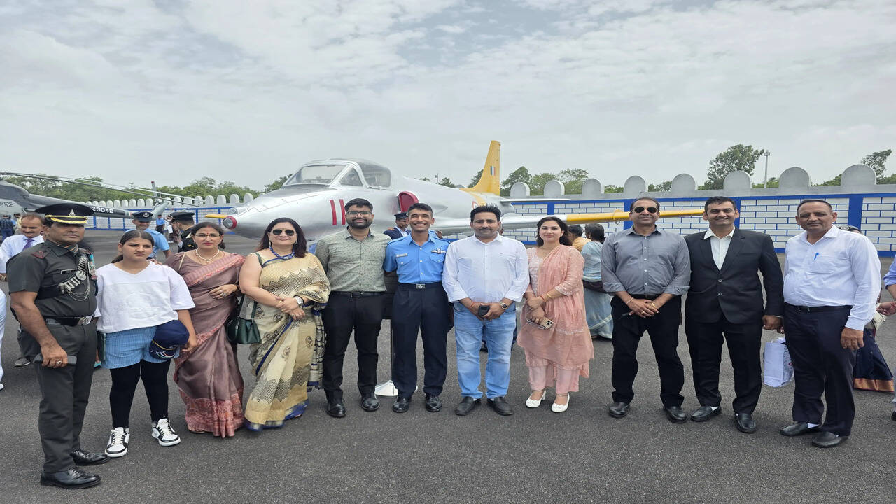 भारतीय वायु सेना में कमीशन प्राप्त कर भिवानी रोहिल्ला के लाल देव रोहिल ने बढ़ाया जिले का गौरव