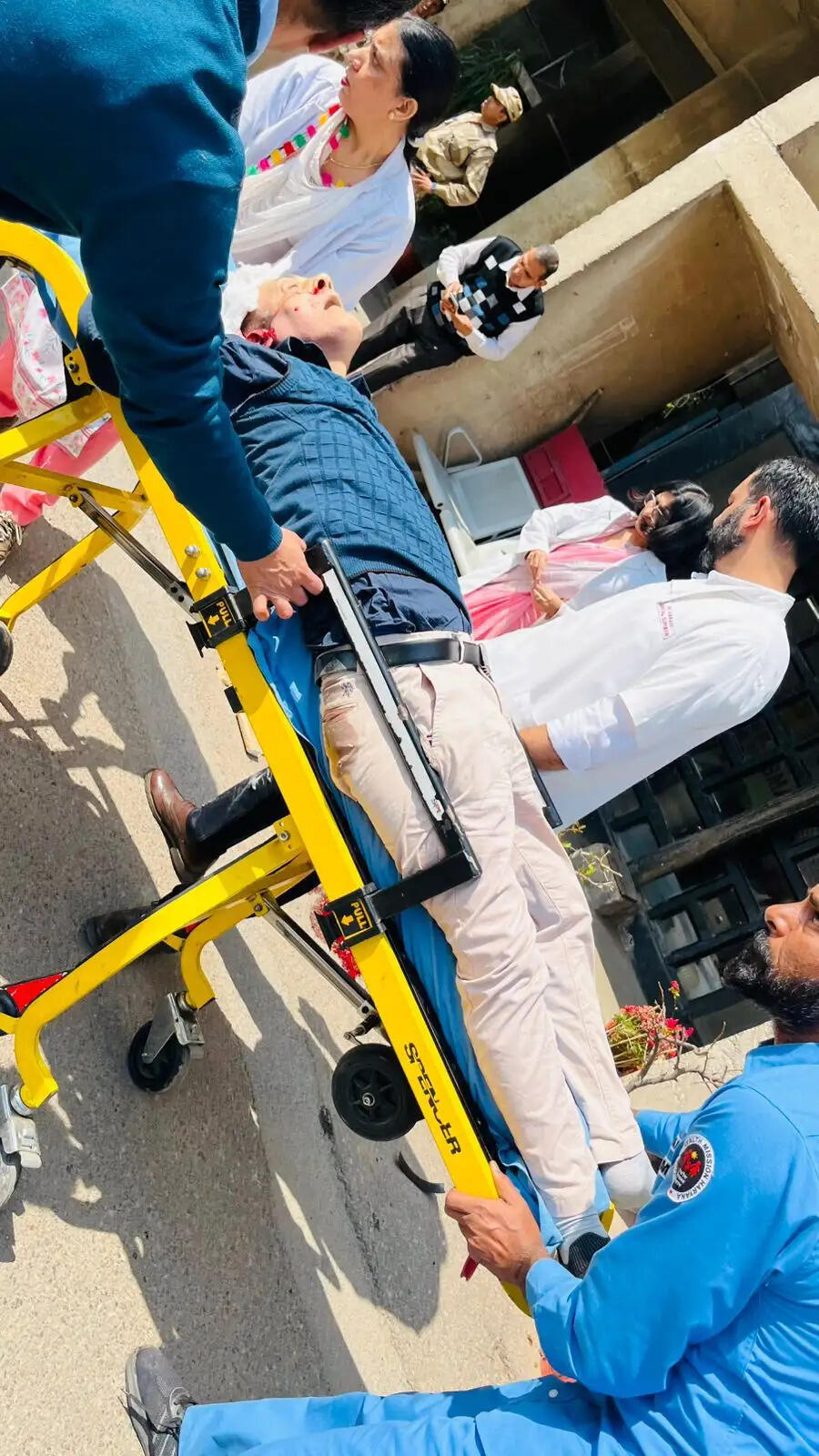 Haryana: हरियाणा सचिवालय से अफसर ने कूदकर की खुदकुशी