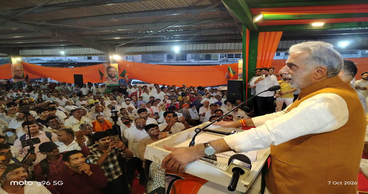 &lsquo;दो साल बेमिसाल&rsquo; कार्यक्रम में केंद्रीय राज्य मंत्री कृष्णपाल गुर्जर का डबुआ कॉलोनी में हुआ भव्य स्वागत
