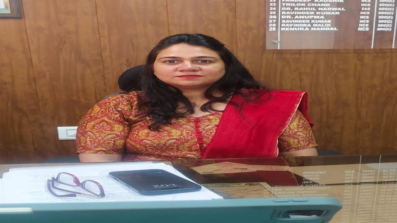 व्यावसायिक सिलेंडर के लिए गैस एजेंसी पर पंजीकरण जरूरी : एसडीएम