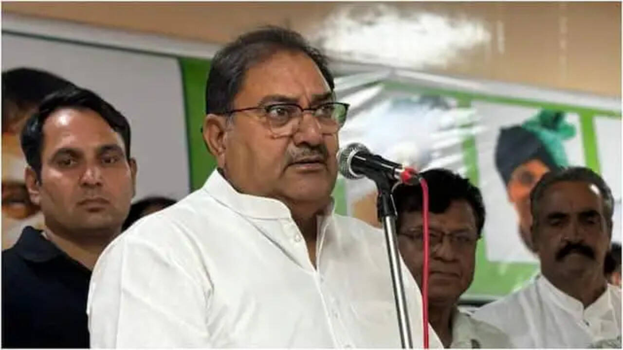 उत्तर प्रदेश से सस्ता गेहूं खरीद कर मंडियों में एमएसपी पर बेचकर हजारों करोड़ रुपए का किया घोटाला: चौधरी अभय सिंह चौटाला