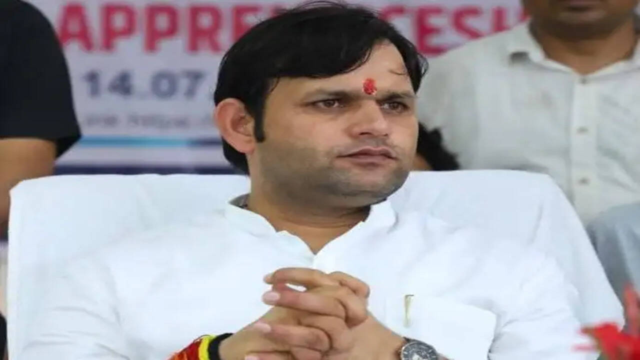 पलवल से चलने वाली लोकल ट्रेनों का मथुरा और कोसी कला तक किया गया विस्तार- खेल राज्य मंत्री गौरव गौतम