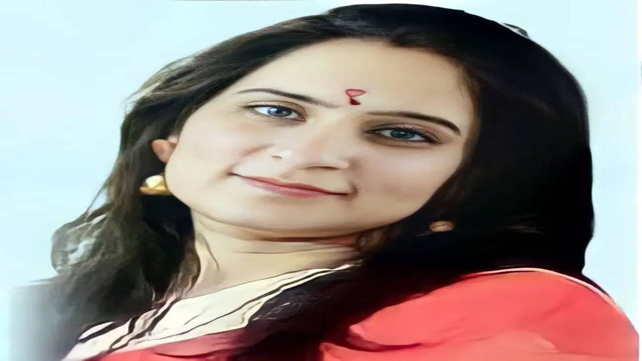 दल-बदल विरोधी कानून : स्थिरता की गारंटी या लोकतांत्रिक विवेक पर अंकुश?