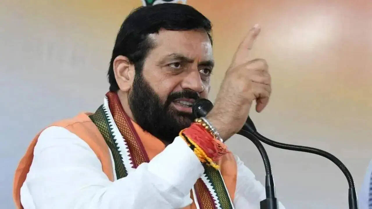 हरियाणा सरकार ने नई परियोजनाओं के लाइसेंस पर लगाई रोक