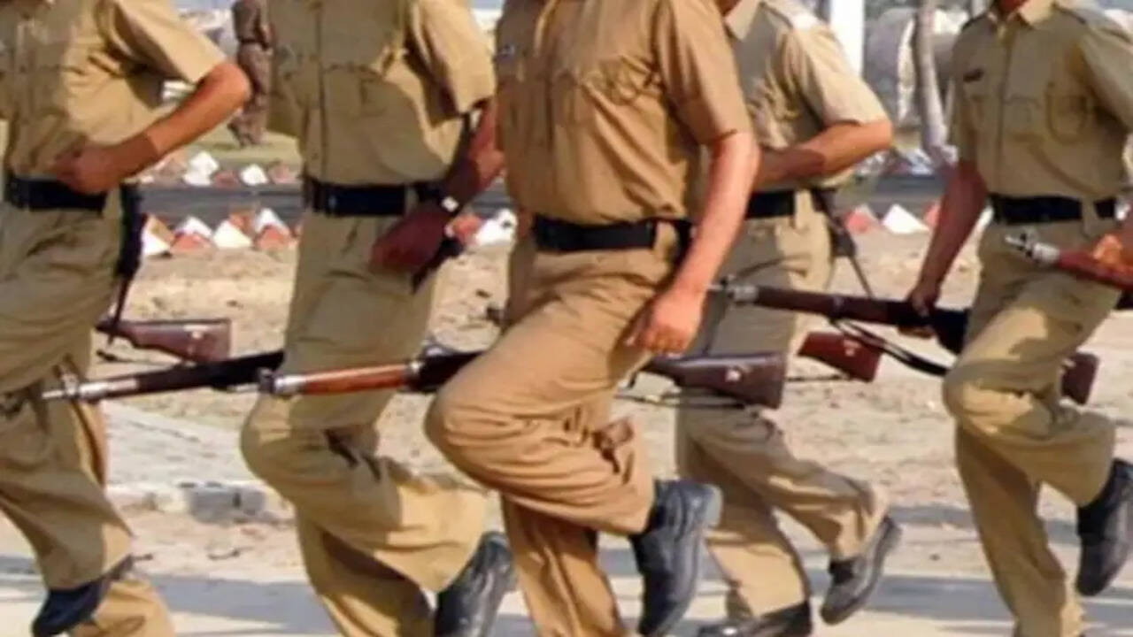 &nbsp;हरियाणा होमगार्ड भर्ती घोटाला: कई अधिकारी और कर्मचारियों पर घूस लेने के आरोप&nbsp;