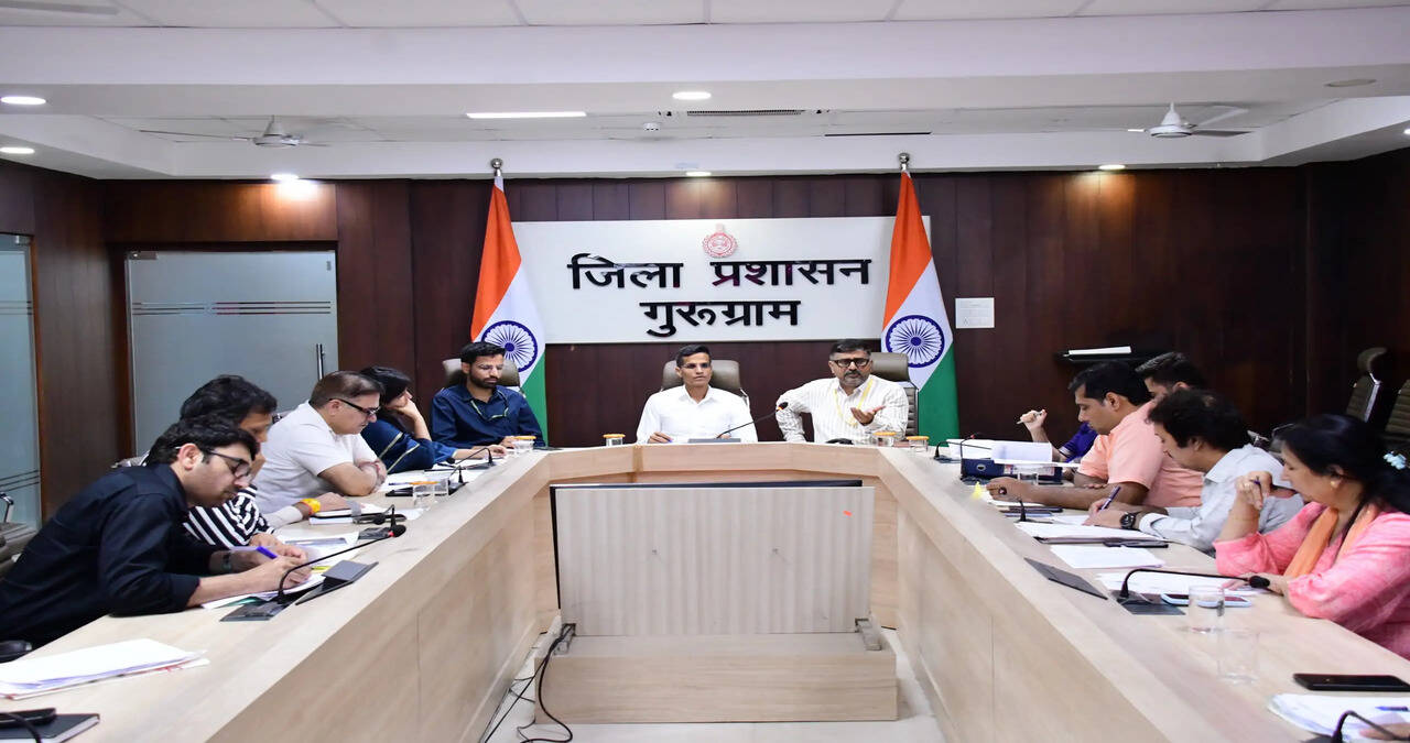 एसआईआर-2026 के अंतिम तीन दिन अहम, शेष गणना प्रपत्रों के संग्रहण में तेजी लाएं अधिकारी: संजीव कुमार प्रसाद