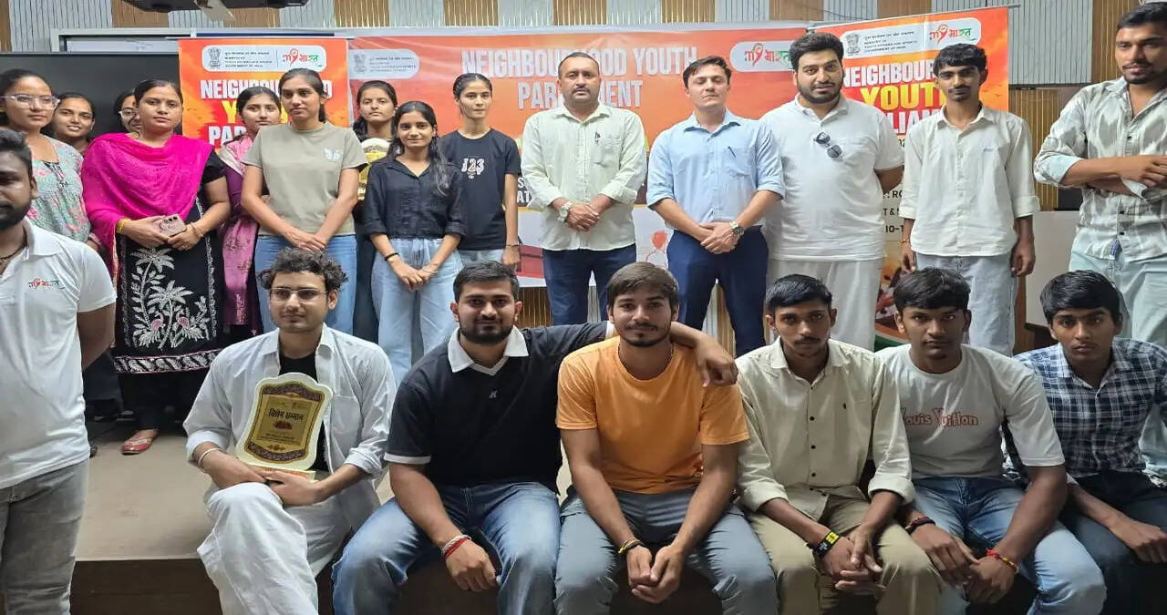 &nbsp;माय भारत रोहतक द्वारा पड़ोस युवा संसद कार्यक्रम का आयोजन